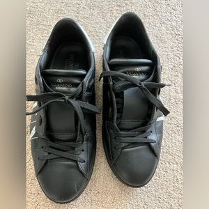 Valentino sneakers size 41